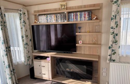 Saxmundham Other | 2 Bed Static Caravan sleeps 6 Saxmunham