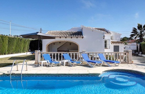 Costa Nova Villa | 2 bed villa only a 10 minute drive to beach