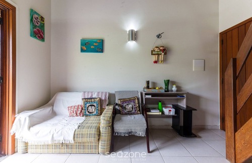 Jurere Apartment | 2-bedr Ap W/bbq, 400m From the Beach Jurere Jba202