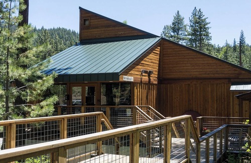 Truckee Apartment | 2 Bedroom 2 Bathroom Ski Trails Condo by RedAwning