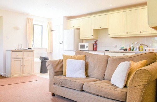 Bicton Cottage | 2 bedroom accommodation in Colaton Raleigh