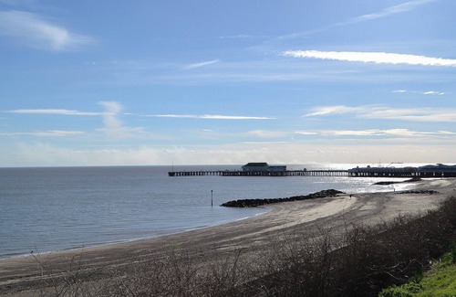Clacton-on-Sea Cottage | 2 bedroom accommodation in Clacton-on-Sea
