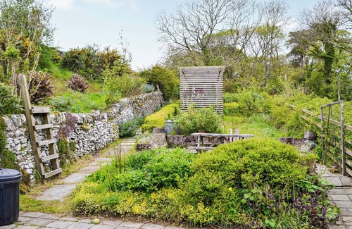 Kirkcudbright Cottage | 2 bedroom accommodation in Borgue, near Kirkcudbright