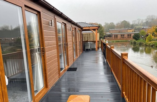 Caistor Cabin | 2 bedroom accommodation in Caistor, Market Rasen