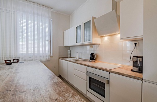 Kuciste House | 2 bedroom accommodation in Kuciste Perna