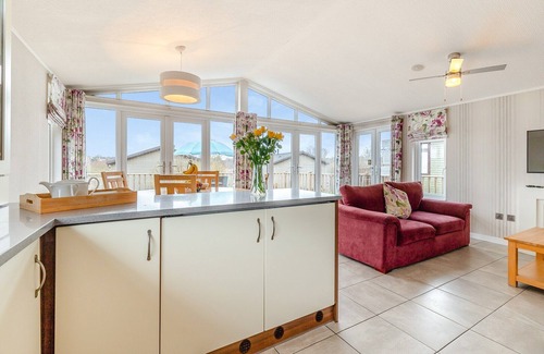 Ashby Woulds Cabin | 2 bedroom accommodation in Overseal, Nr Ashby-de-la-Zouch