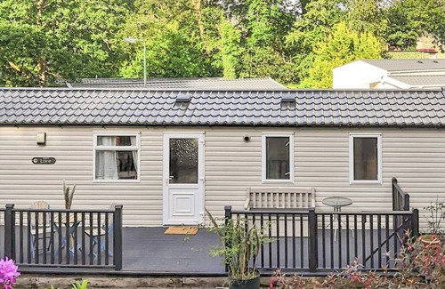 Penrhyndeudraeth Cottage | 2 bedroom accommodation in Porthmadog