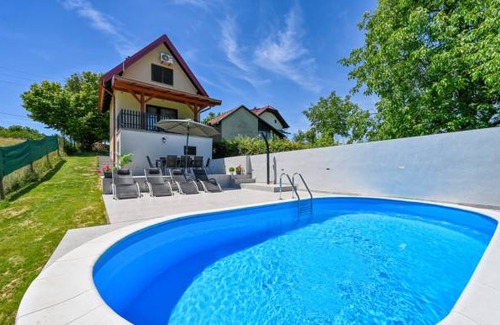 Sveti Ilija House | 2 bedroom accommodation in Seketin