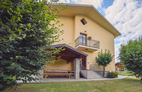 Gozzano House | 2 bedroom accommodation in Gozzano