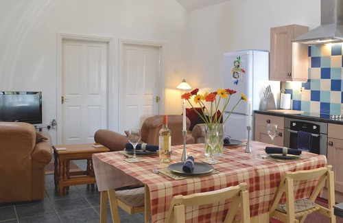 Carmarthen Cottage | 2 bedroom accommodation in Wauntwr, Trelech