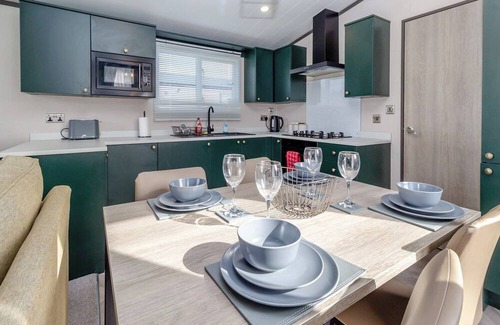 Congleton Ski Chalet | 2 bedroom accommodation in Eaton, Congleton