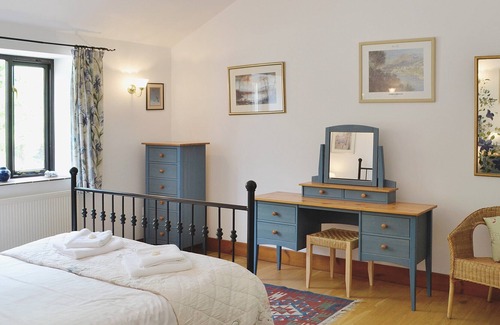 Oborne Cottage | 2 bedroom accommodation in Oborne, near Sherborne