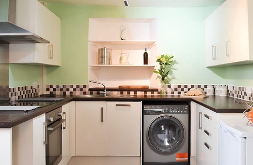 Halberton Cottage | 2 bedroom accommodation in Halberton, near Tiverton