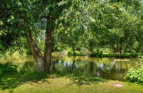 Dilton Marsh Ski Chalet | 2 bedroom accommodation in Westbury