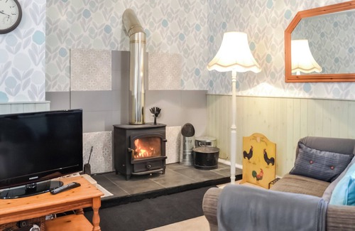 Bankend Cottage | 2 bedroom accommodation in Whinnyhill, near Dumfries