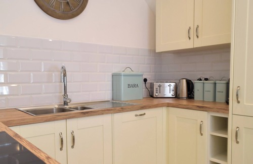 Boncath Cottage | 2 bedroom accommodation in Newchapel, near Boncath