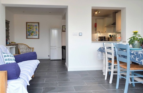 Borth Cottage | 2 bedroom accommodation in Borth, near Aberystwyth