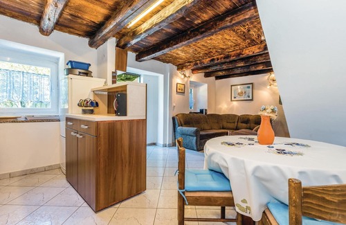 Stinica House | 2 bedroom accommodation in Stinica