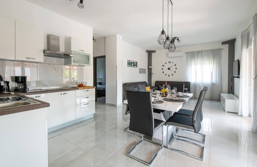 Loborika House | 2 bedroom amazing home in Marcana
