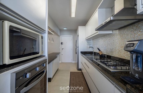 Centro Apartment | 2 Bedroom Apartment 60m From the Beach Aco1103
