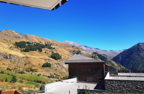 Orcieres-Merlette Apartment | 2-Bedroom Apartment for 6, Ski-In/Ski-Out, Parking, Pets Allowed, Orcières Merlette