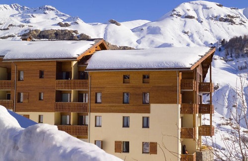 Orcieres-Merlette Apartment | 2-Bedroom Apartment for 6, Ski-In/Ski-Out, Parking, Pets Allowed, Orcières Merlette