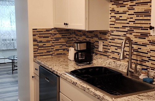 Johnson City Apartment | 2-bedroom apartment with full kitchen, & strong Wi-Fi, near Lourdes, UHS and BU