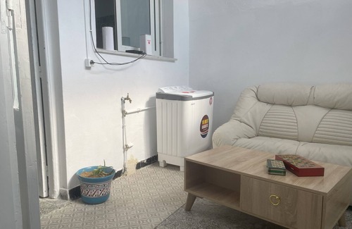Kheredine Apartment | 2-bedroom apartment 4 min beach - WiFi
