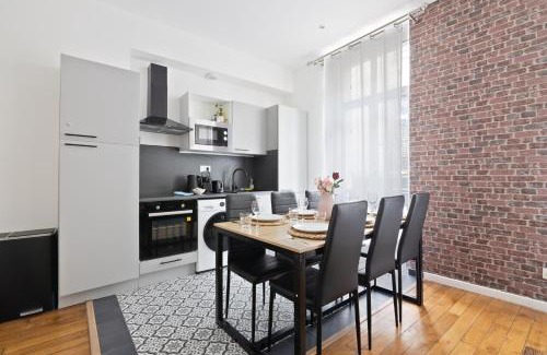 Marais Apartment | 2 Bedroom Apartment Île Saint-Louis With Free Netflix