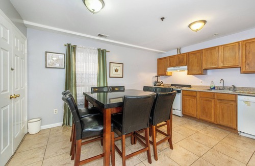 Ironbound District Apartment | 2-Bedroom Apartment Near EWR & NYC – Free Parking, Family-Friendly