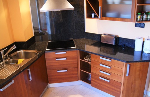 Alfarrobeira Apartment | 2 Bedroom Apartment with Sea View Near Golf for 4 People