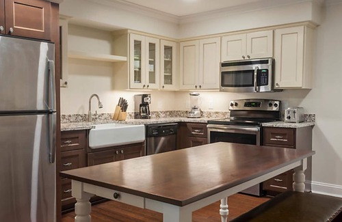 Williamsburg Resort | 2 Bedroom at BlueGreen Patrick Henry Square