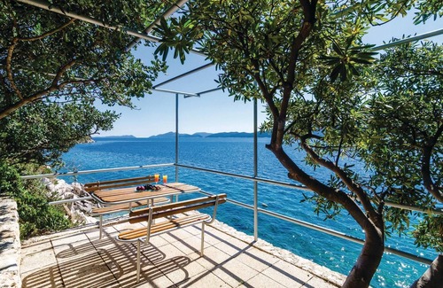Slano Apartment | 2 bedroom awesome apartment in Ratac