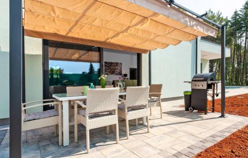 Borik House | 2 Bedroom Awesome Home In Rovinj