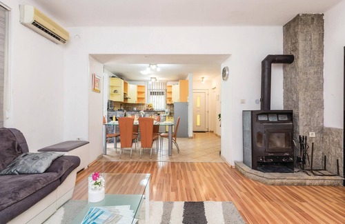 Sarsoni House | 2 bedroom beautiful home in Rijeka