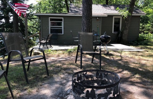 Hackensack Cabin | 2-Bedroom Cabin w/Dock on Pristine Fishing Lake – Perfect Summer Getaway! n