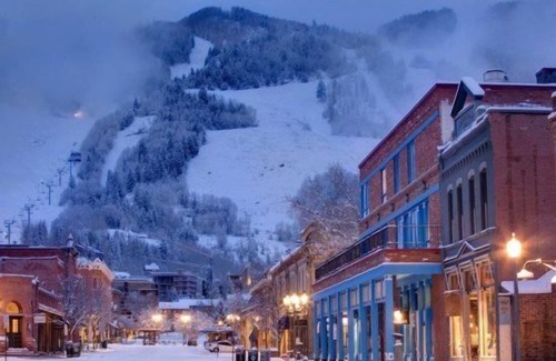 Aspen Condo | 2 Bedroom Condo in Downtown Aspen, Just One Block to Silver Queen Gondola