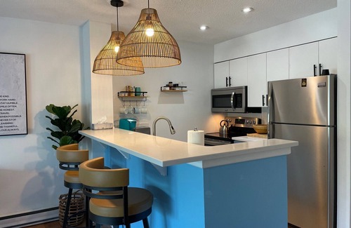 Collingwood Condo | 2 bedroom Condo located at Collingwood's prestigious Lighthouse Point