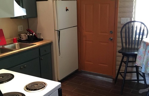 Glendale Condo | 2-bedroom condo with AC, WiFi in Glendale