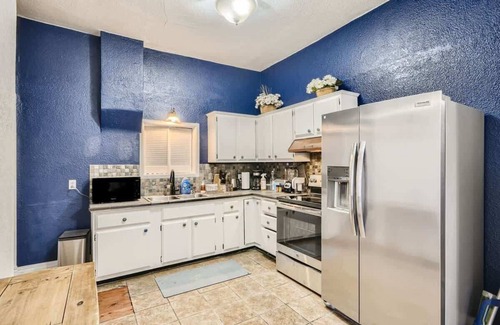 West Colorado Springs House | 2 Bedroom Cottage Minutes From Garden of the Gods