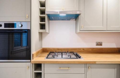 Haslemere Apartment | 2 Bedroom Cottage in Haslemere 2 X Double Beds