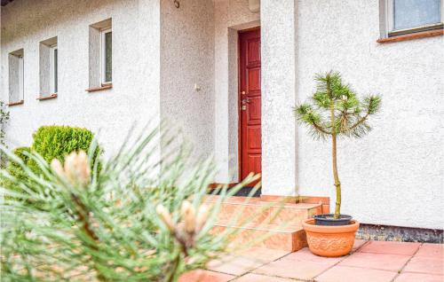 Kolobrzeg Apartment | 2 Bedroom Cozy Apartment In Kolobrzeg