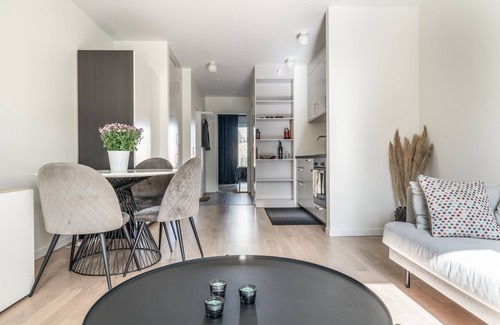 Appelviken Apartment | 2 bedroom Cozy City Apartment in Bromma