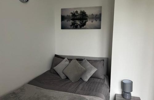 Wellingborough Apartment | 2 Bedroom Flat Ground Floor in Town Center