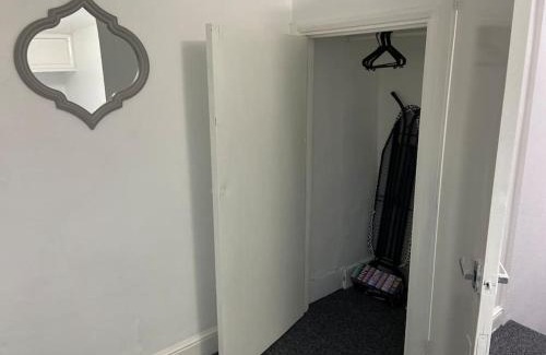 Highbury West Apartment | 2 Bedroom Flat in London