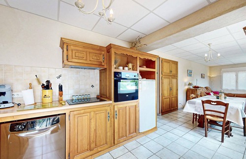 Caromb Apartment | 2 bedroom gorgeous apartment in Caromb
