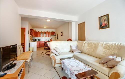 Cunski Apartment | 2 Bedroom Gorgeous Apartment In Cunski