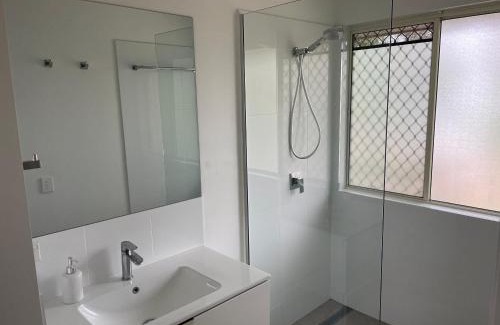 Noosaville Apartment | 2 Bedroom Ground Level Villa in Tropical 4* Resort