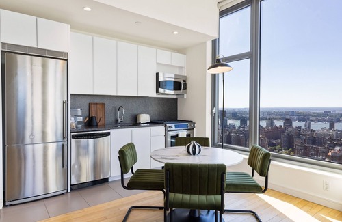 Newport Hotel | 2 Bedroom-Manhattan BIG Apple