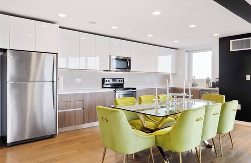 Newport Hotel | 2 Bedroom-Manhattan BIG Apple
